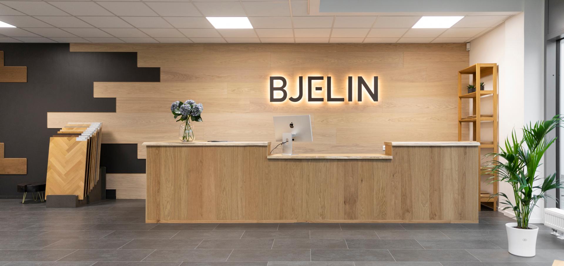I vårat showroom kan ni se alla våra golv samt hämta provbitar.