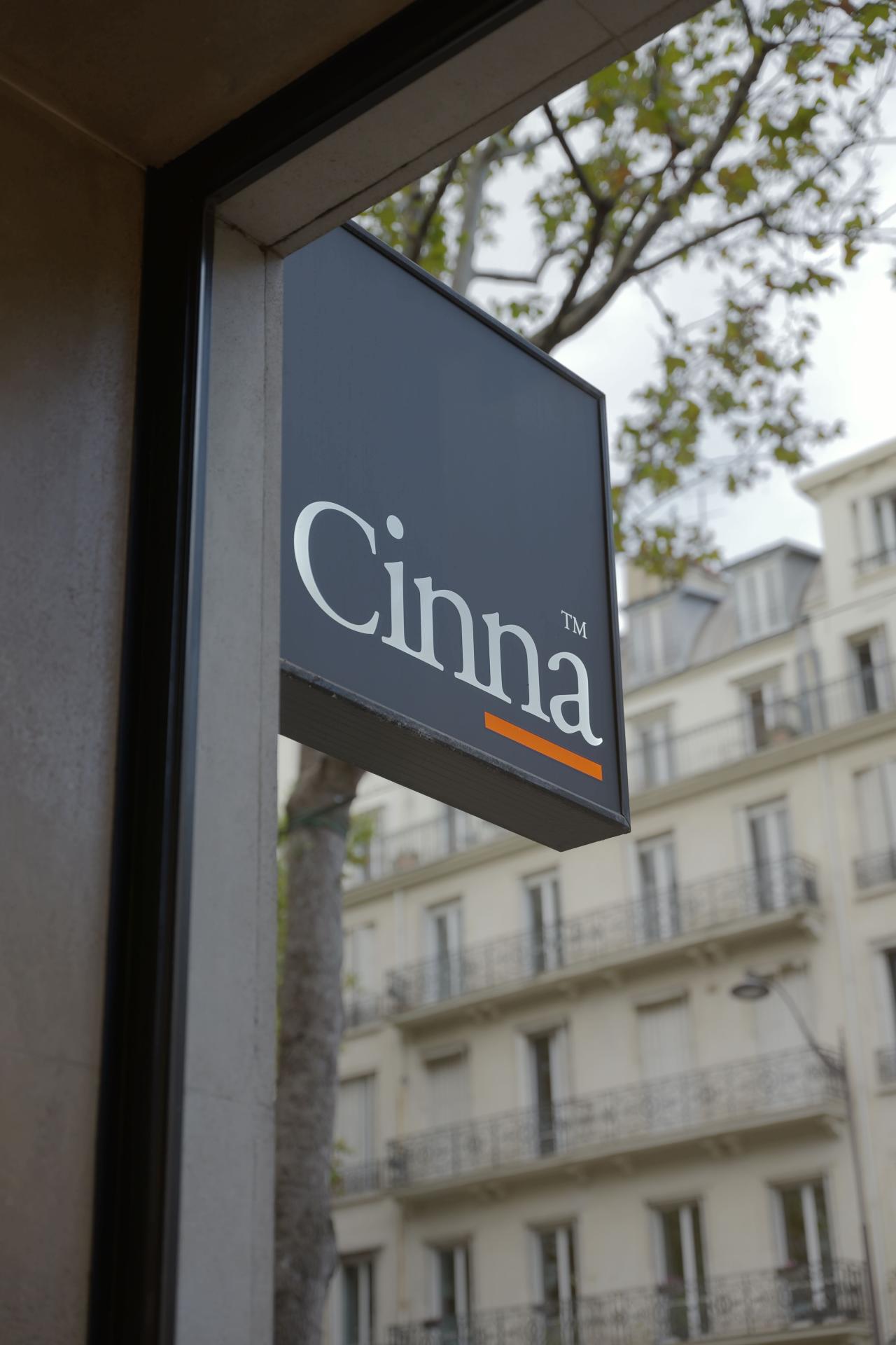 Ligne Roset ja Cinna-showroom Saint-Germain-des-Présissä, Pariisissa.